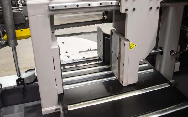 ELMAG BOMAR Metall-Bandsägeautomat Individual 520.360 GANC