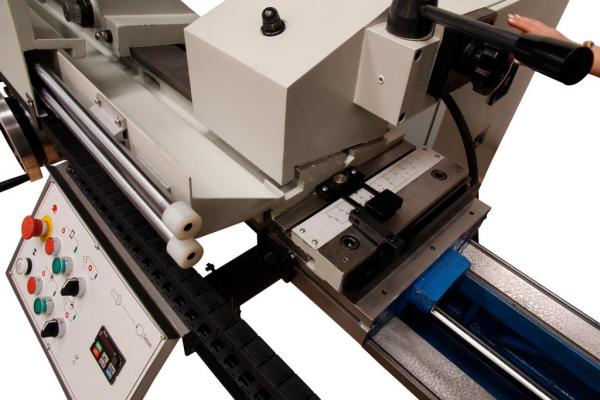 ELMAG Rundschleifmaschine Modell CG 1500 ELMAG Rundschleifmaschine Modell CG 1500